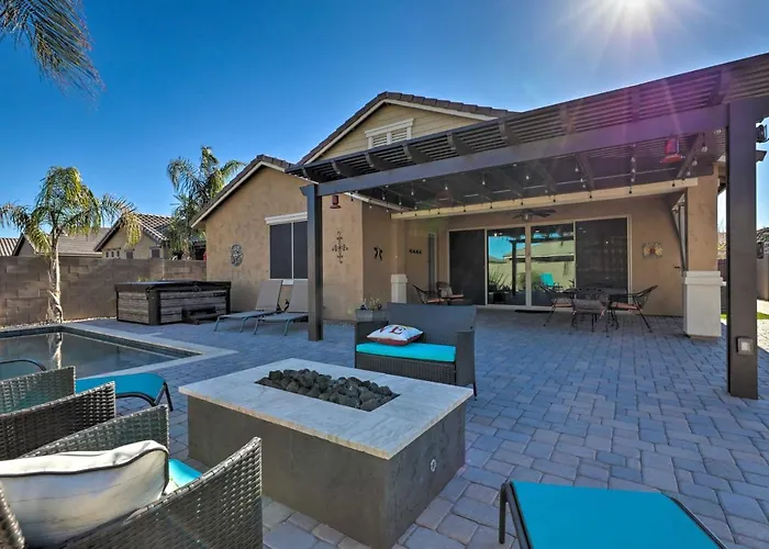 Holiday home Snowbird Escape W/ Amenities In *