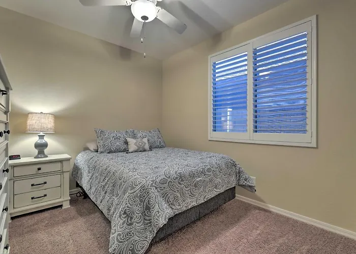 Snowbird Escape W/ Amenities In Holiday home