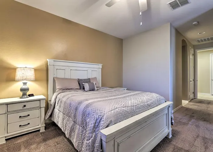 Snowbird Escape W/ Amenities In Holiday home