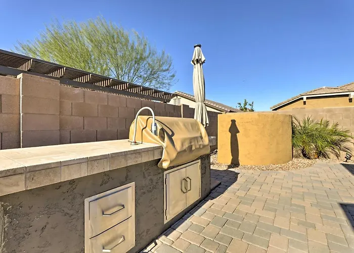 Snowbird Escape W/ Amenities In Holiday home