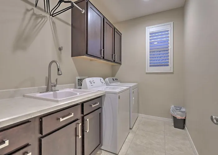 Holiday home Snowbird Escape W/ Amenities In *